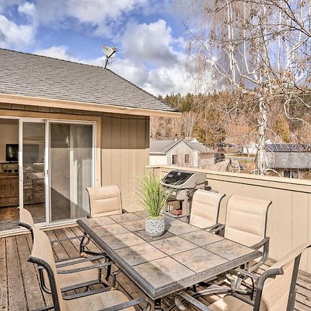 Mount Shasta Escape With Balcony About Walk To Dtwn Villa Ngoại thất bức ảnh