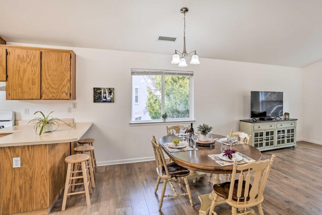Mount Shasta Escape With Balcony About Walk To Dtwn Villa Ngoại thất bức ảnh